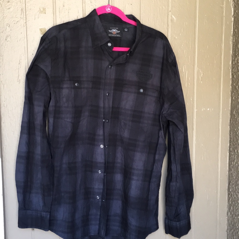 Men's Black Plaid Button-Up Shirt